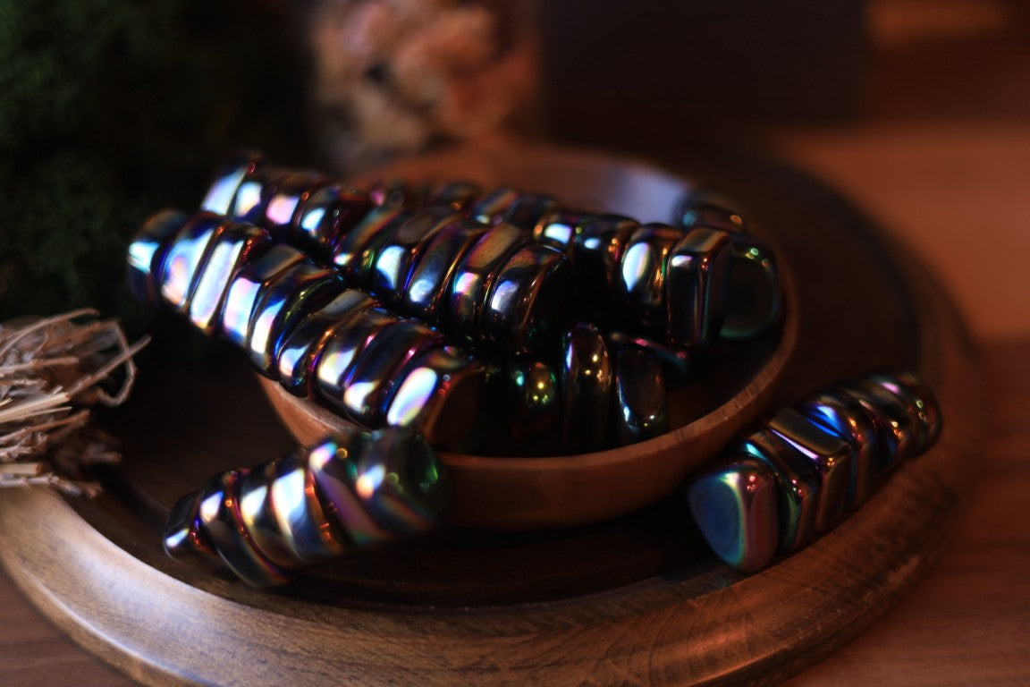 Aura Magnetic Hematite